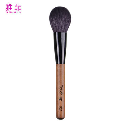 acheter T07 Logo OEM/ODM Cheveux naturels de chèvre Poudre rouge maquillage pinceaux Tubes de cuivre poignée en bois artisanale fabrication en ligne