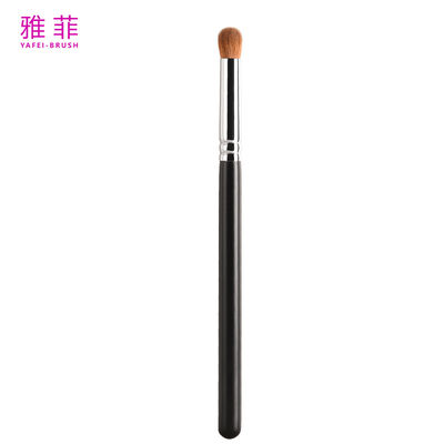 A52 Cheveux à queue de sabre Brosses de maquillage à l'ombre des yeux Tête ronde Nez Ferrule de cuivre