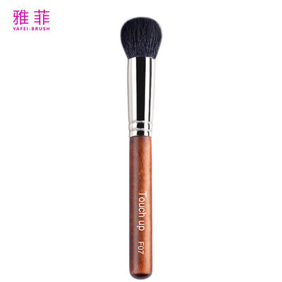 F07 Brosses de maquillage pour poils d'animaux denses et moelleux noirs avec ferrule de cuivre