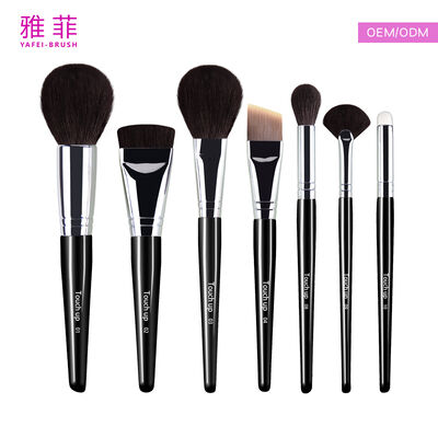 Ensemble de pinceaux de maquillage logo personnalisé en forme de langue moyenne, pinceau estompeur classique en poil de martre avec emballage en cuir